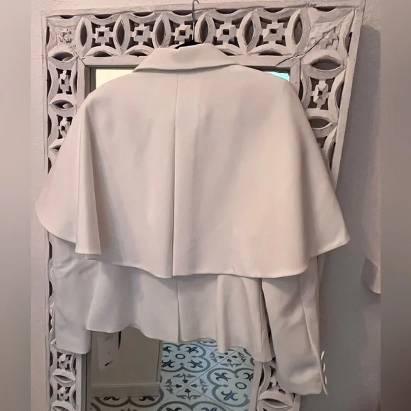 Brand new Christian Siriano suit jacket with cape Size: Medium - Picture 5 of 6
